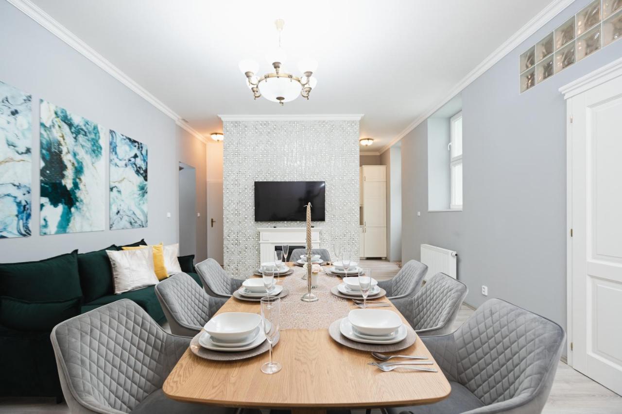Luxury 150m2 On Wencelas Square With Private Garage Lejlighed